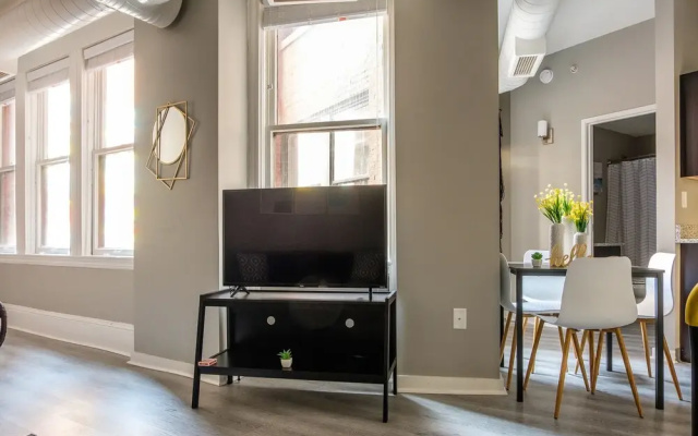 photo 3 of Large 2BR Apt Near Perk Plaza