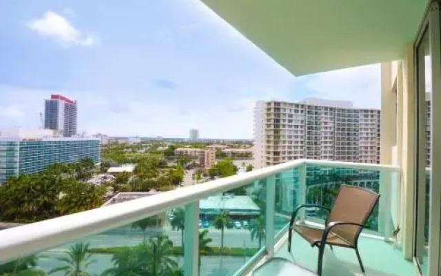 photo 5 of Beautiful Apartment On The Beach!