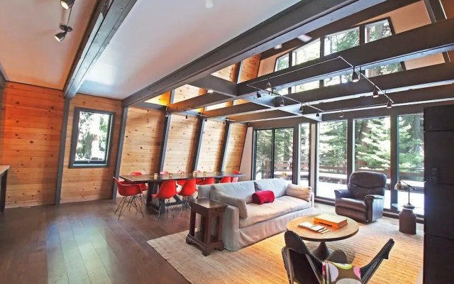 photo 4 of Aplin Base Camp House 3 Bedrooms 2.5 Bathrooms Home