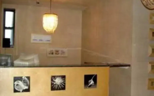 photo 2 of Apollo Inn