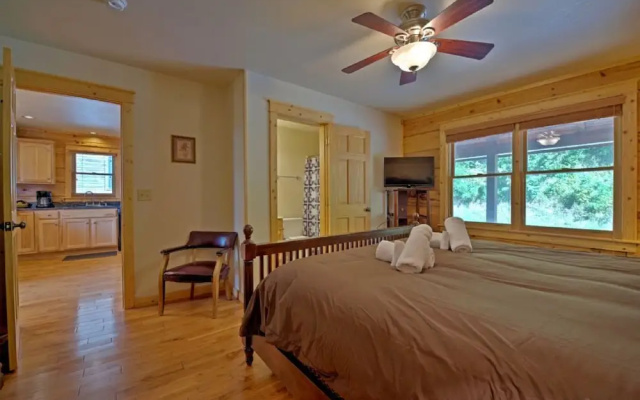photo 5 of Appalachian House - 4 Br Cabin