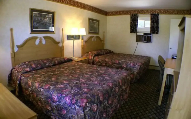 photo 4 of Appalachian Motel