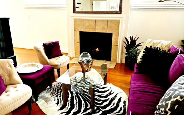 photo 2 of Applause Guest House