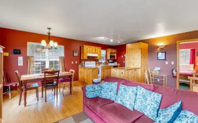 photo 3 of Apple Gate Beach House