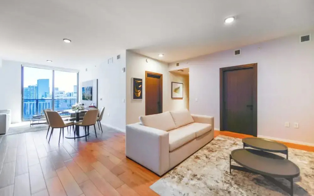 photo 2 of Apt Near Miami's Top Events at Bayfront