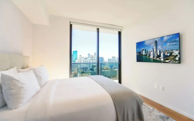 photo 5 of Apt Near Miami's Top Events at Bayfront