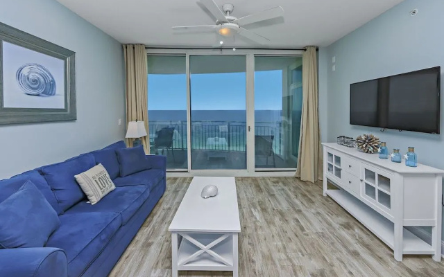 photo 4 of Aqua 1903 193920 by RedAwning