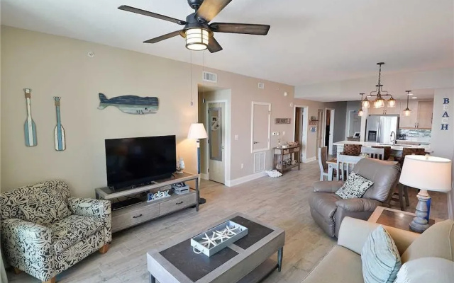 photo 2 of Aqua 607 - Two Bedroom Condo
