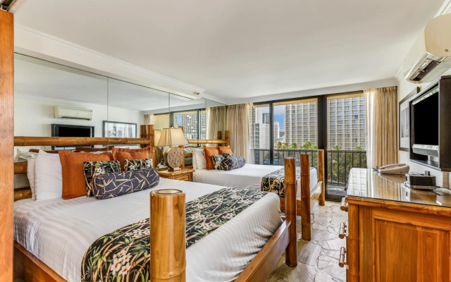 photo 3 of Castle Bamboo Waikīkī Hotel