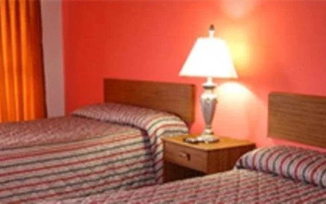 photo 4 of Aqua City Motel