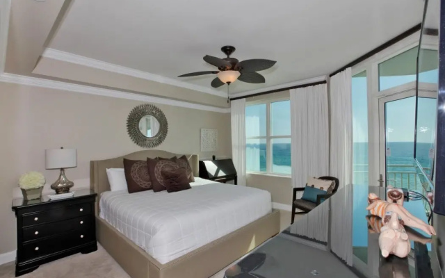 photo 3 of Aqua Condominiums