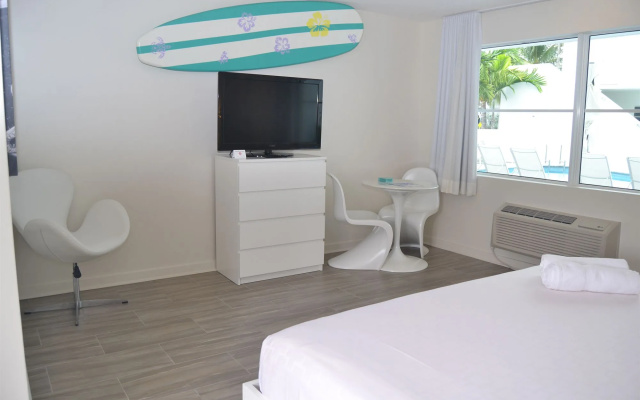 photo 5 of Aqua Hotel