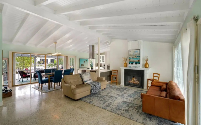photo 2 of Aqua House in Fort Lauderdale