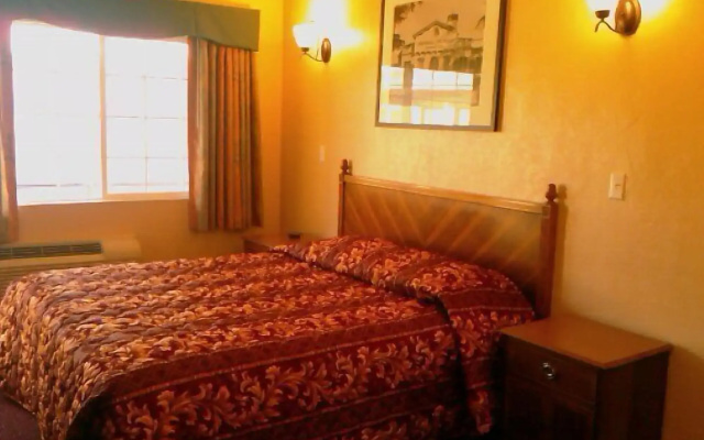 photo 5 of Aqua Inn Motel