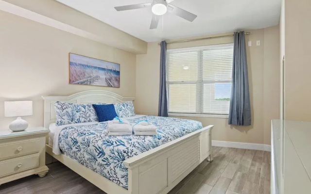 photo 5 of Beautiful 5th Floor Aqua Resort Unit With Direct Ocean Views, Sleeps 8!