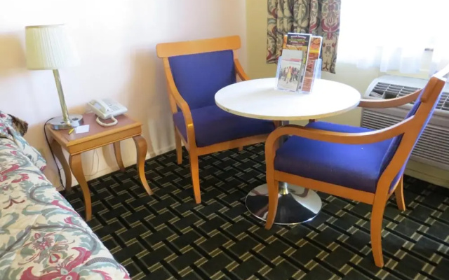 photo 4 of Aqua Venture Inn