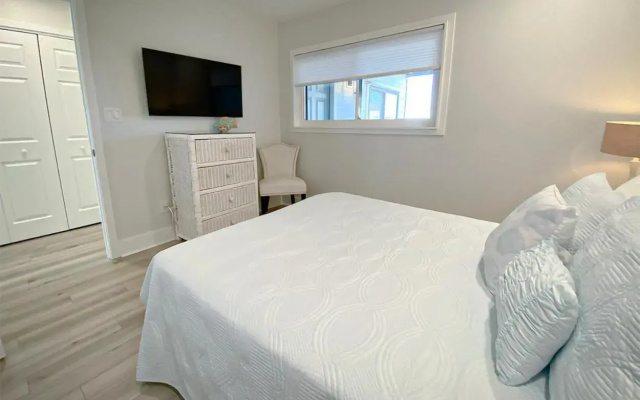 photo 3 of Aqua Vista by Sea Scape Properties
