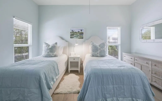 photo 5 of Arcadia-stunning Gulf Front Beauty! 4 Bedroom Home by RedAwning
