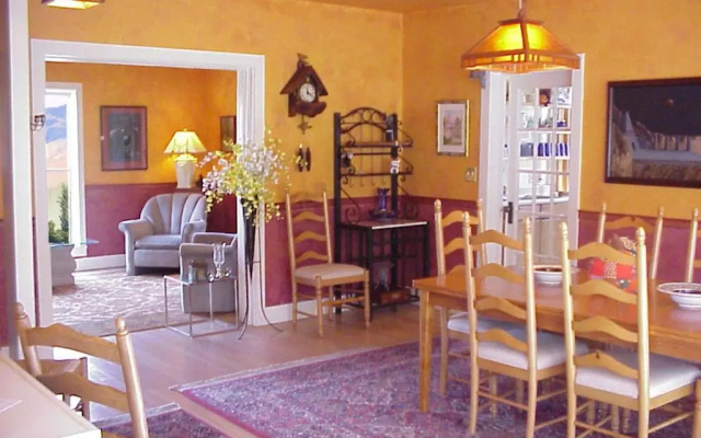 photo 4 of Arden Forest Inn