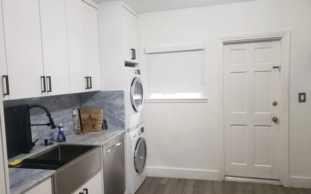 photo 4 of ARE-G Miami Lux Rental