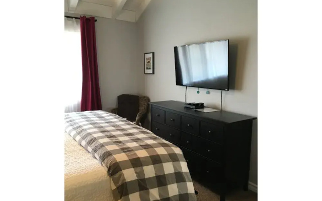 photo 4 of Arendelle 2 Bedrooms 1.5 Bathroom Condo