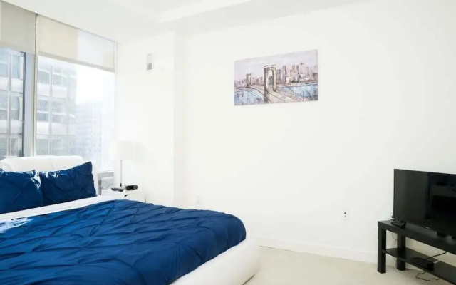 photo 2 of Arlington 2br/2ba Fully Furnished Apartment In Crystal City 2 Bedroom Apts by RedAwning