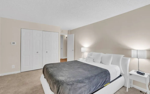 photo 4 of Arlington Fully Furnished Apartments in Crystal City