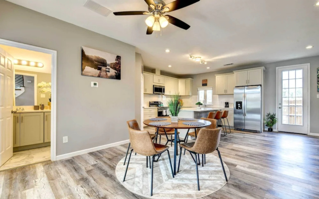 photo 3 of Arlington Home w/ Yard: 2 Mi to At&t Stadium!