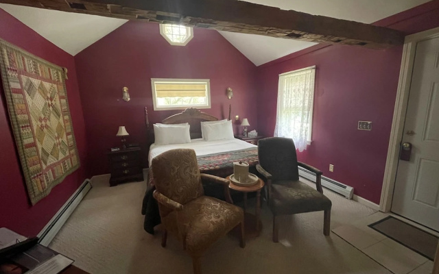 photo 2 of Arlington Inn