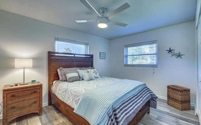 photo 4 of Arlington Park Beautifully Renovated Home
