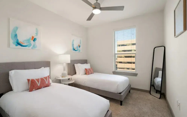 photo 5 of Arlington Stylish 2BD 2BA Apartment