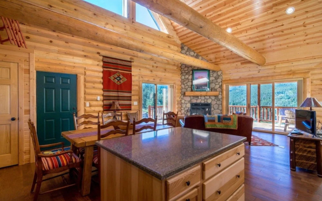 photo 2 of Armstrong Luxury Log Vacation  At Windcliff 4 Bedroom Home by RedAwning