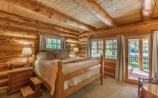 photo 4 of Arrowhead Lodge