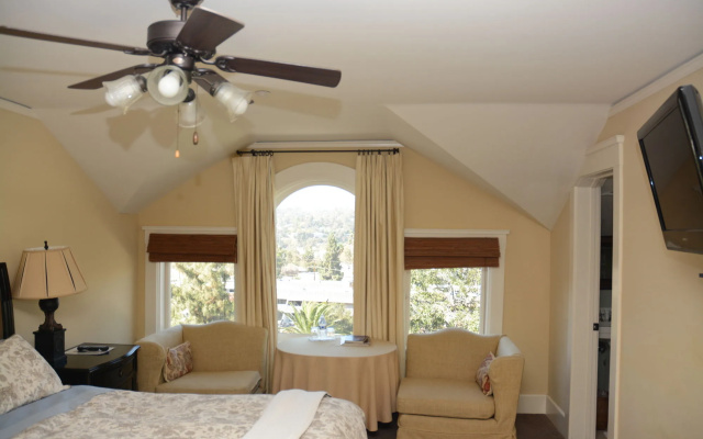 photo 3 of Arroyo Vista Inn