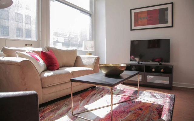 photo 4 of Art Deco 1BR in Historic Block Downtown
