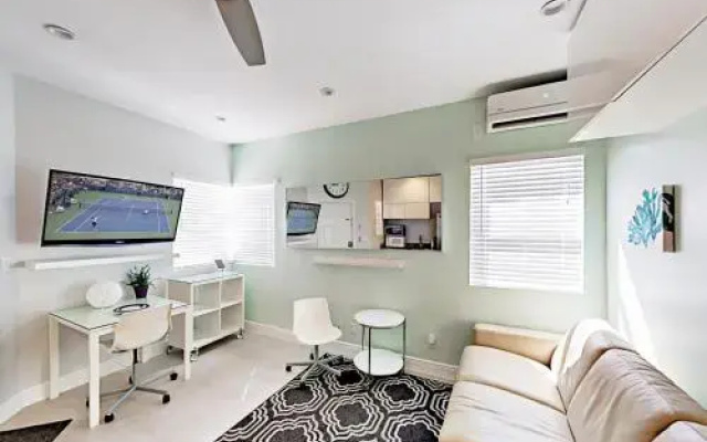 photo 5 of Art Deco Beach Townhouse