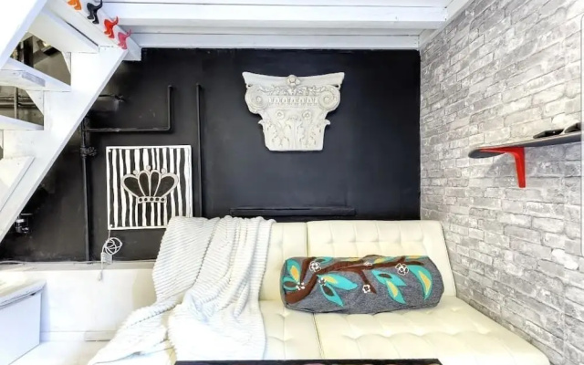photo 2 of Artist Experience Venice Beach Studio Bedroom 1 Bathroom Apts