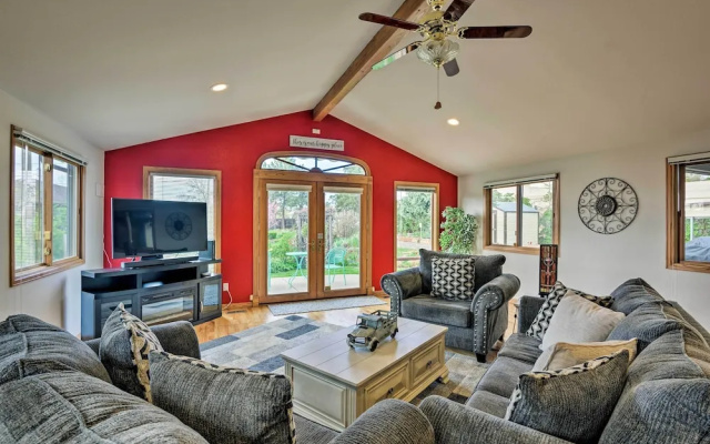 photo 3 of Arvada Home w/ Beautifully Landscaped Yard!