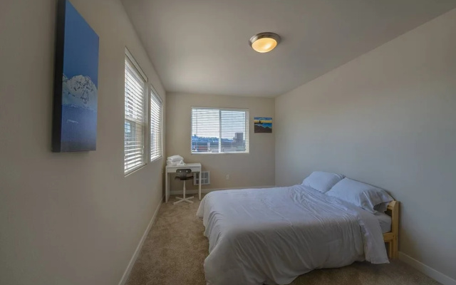 photo 5 of A-seattle Urban Village-top FL 2 Private Brs- Slp6