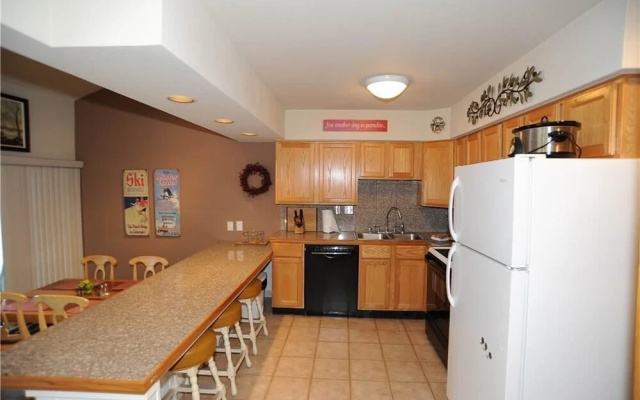 photo 5 of Asgard Haus 703 (Condo) Apartment 2