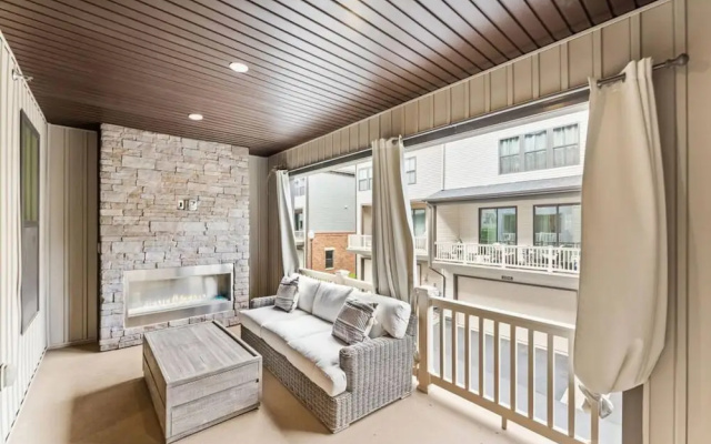 photo 4 of Ashburn 4-br Homestay Close to Dulles Metro