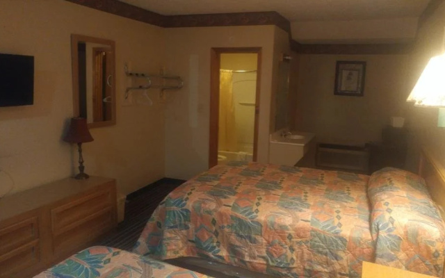 photo 2 of Ashland Inn