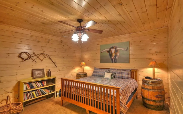 photo 4 of Aska Adventure Lodge by Escape to Blue Ridge