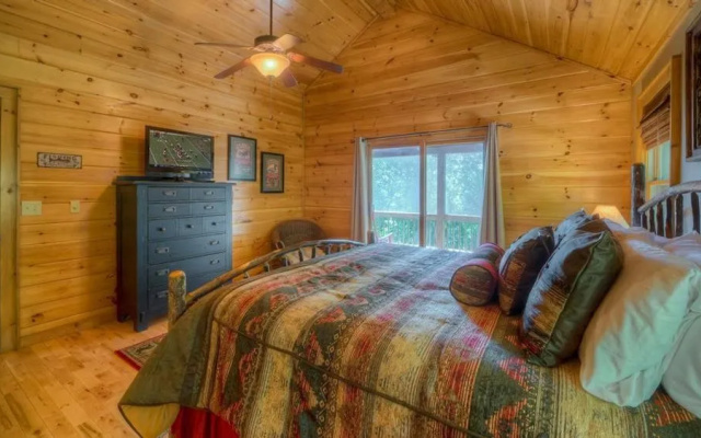 photo 4 of Aska Heights by Escape to Blue Ridge
