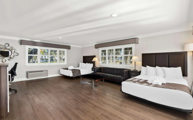 photo 4 of Best Western University Inn Santa Clara