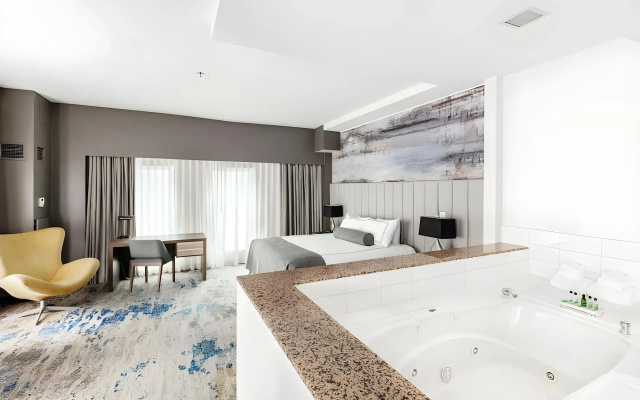 photo 4 of Atheneum Suite Hotel