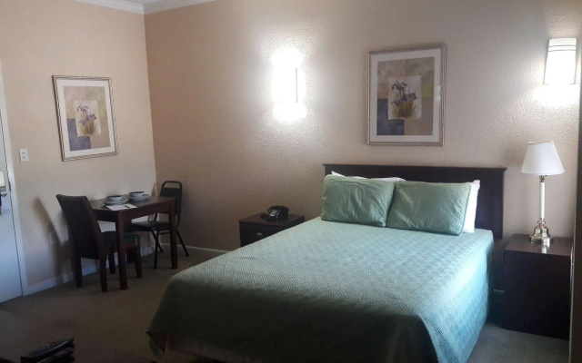 photo 2 of Athens Hotel Suites