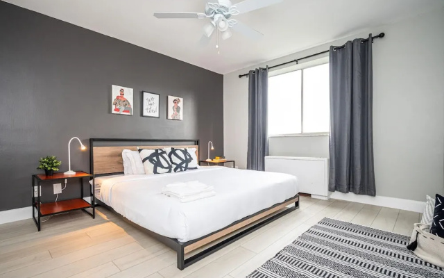 photo 4 of ATL Downtown 2BR with Free Parking Gym