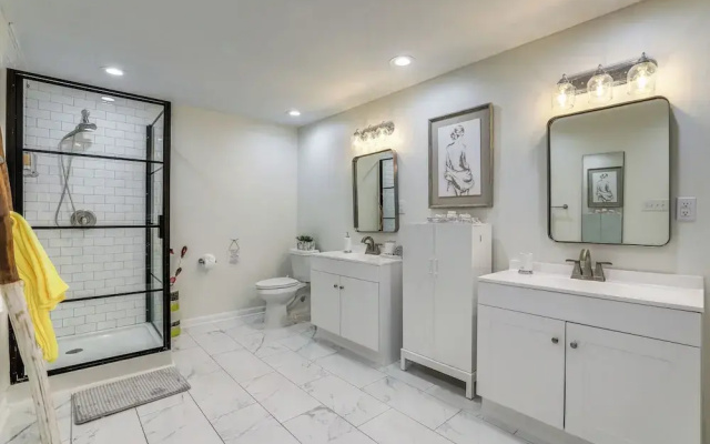 photo 4 of Atlanta Area Apt Near Hospitals, Great for Nurses!