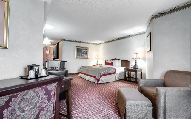 photo 5 of Ramada Plaza by Wyndham Atlanta Airport